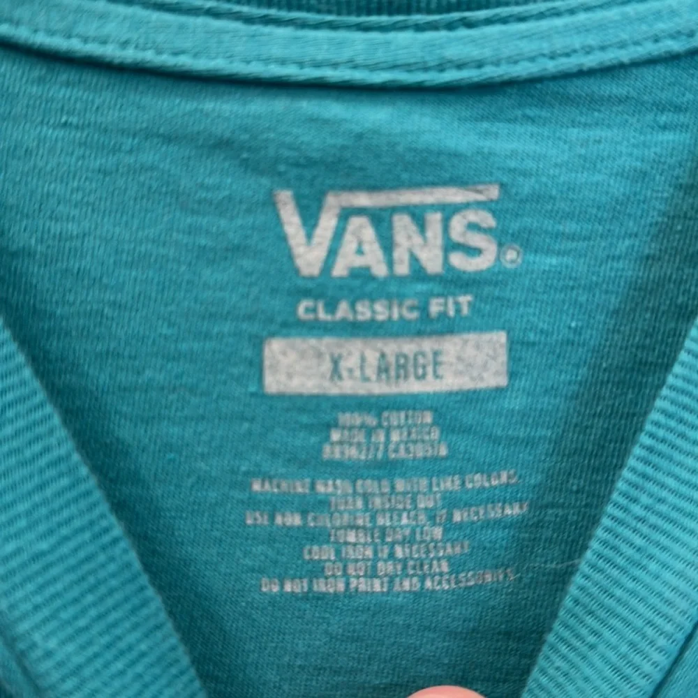 Vans TShirt - Picture 3 of 3